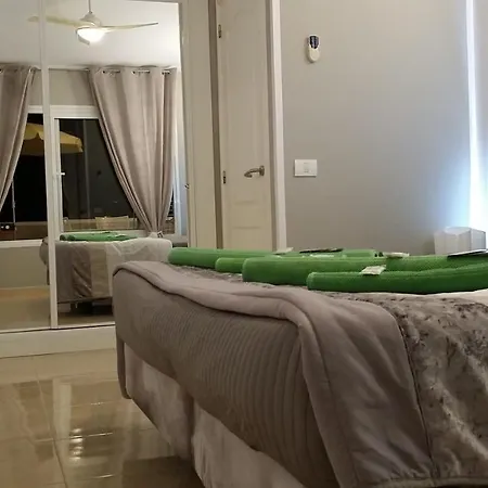 Апартаменты Apartament Island Village Адехе
