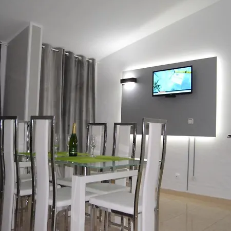 Apartament Island Village Апартаменты