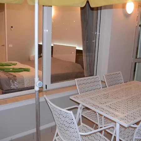 Apartament Island Village Апартаменты Адехе