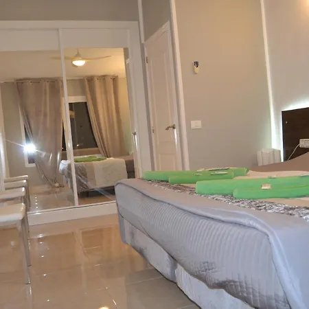 Apartament Island Village Апартаменты Адехе