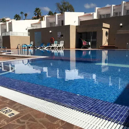 Апартаменты Apartament Island Village Адехе