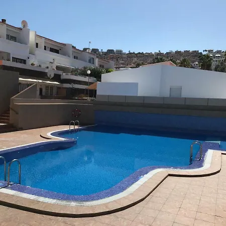 Apartament Island Village * Адехе
